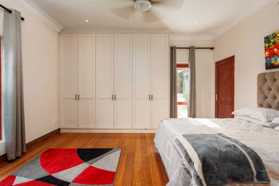 5 Bedroom Property for Sale in Val De Vie Estate Western Cape